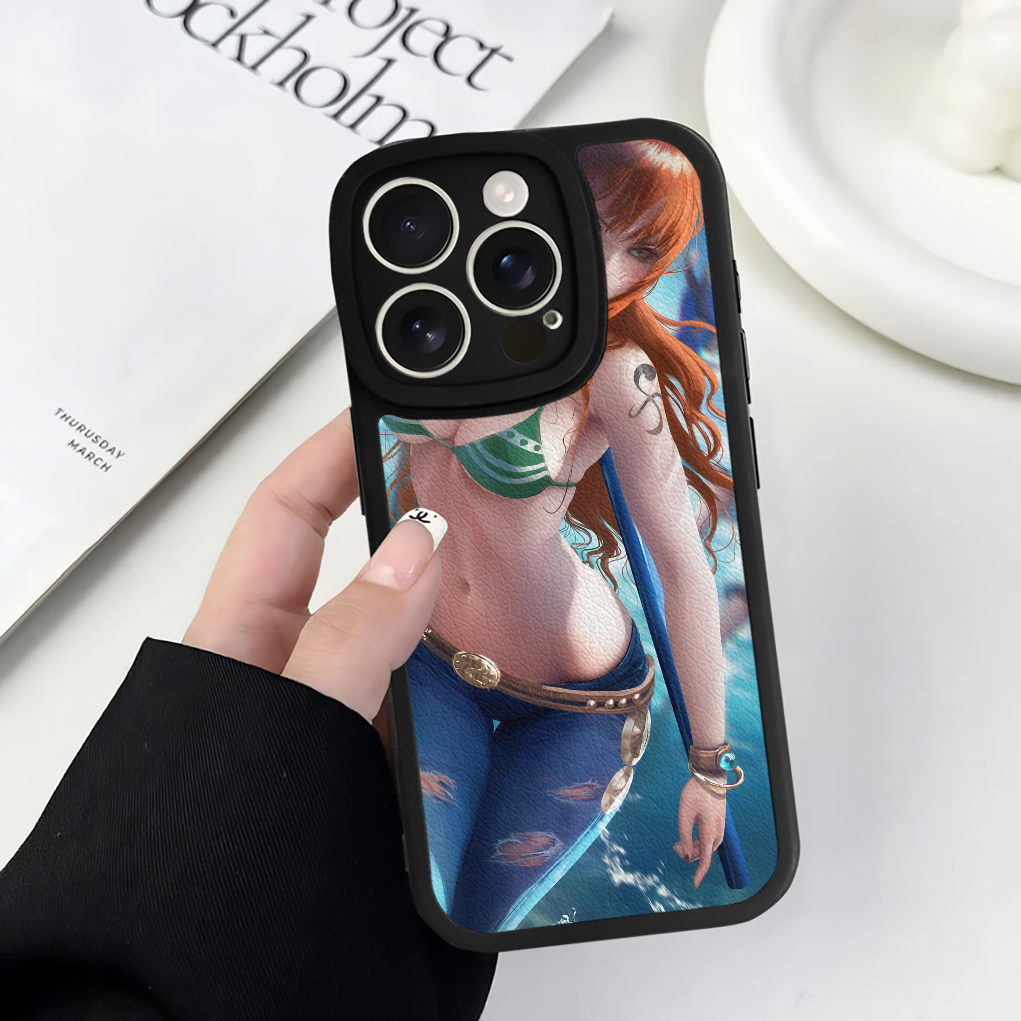 （画像用） ワンピース ONE PIECE 【iPhone 16シリーズ対応】シリコンスマホケース（レザー調） 材質：シリコン